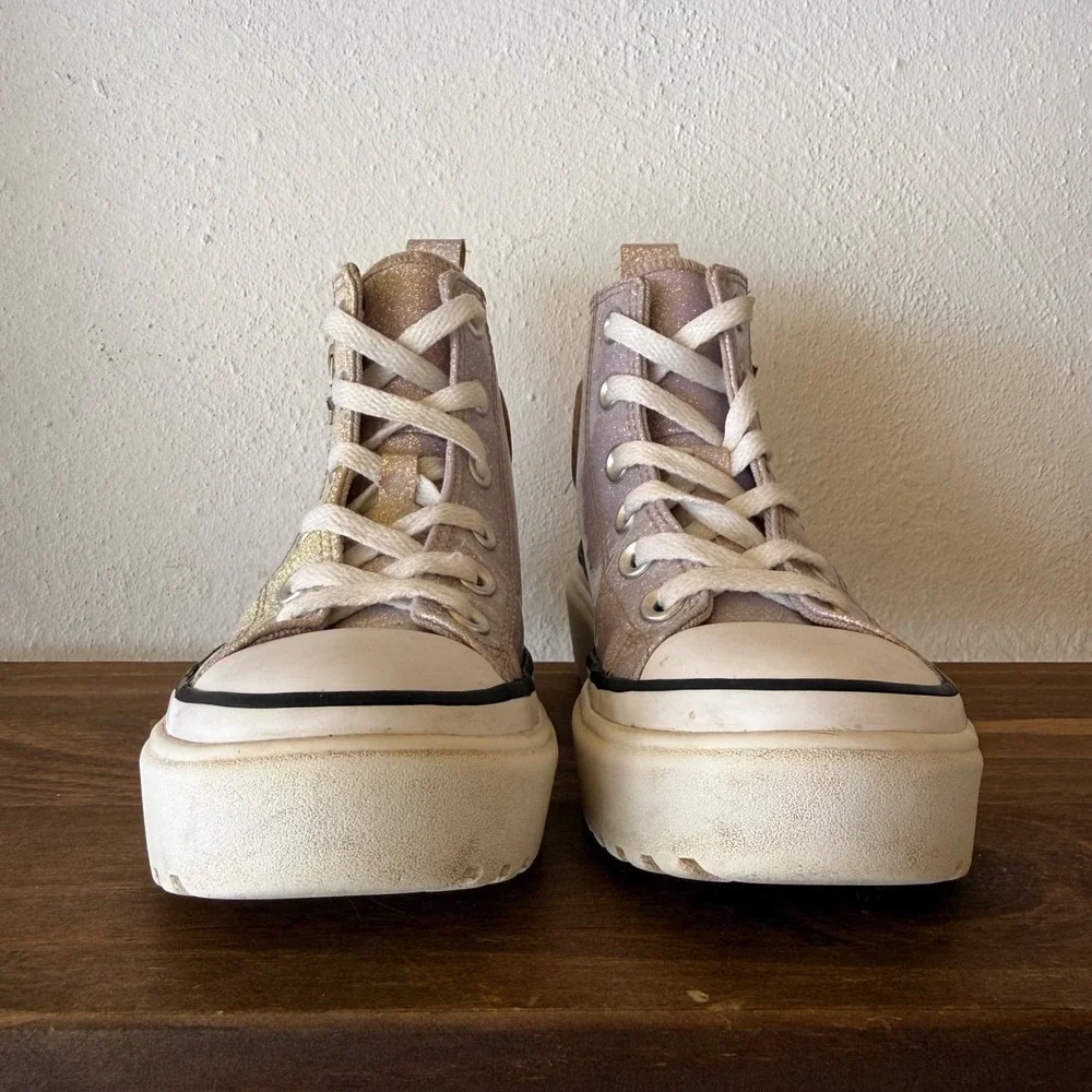 Converse Chuck Taylor All Star Lugged 2.0 Hi Top Glitter Youth US 1 Pink A03816C